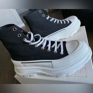 Alexander McQueen Tread Slick Boots US(14) EU(47)